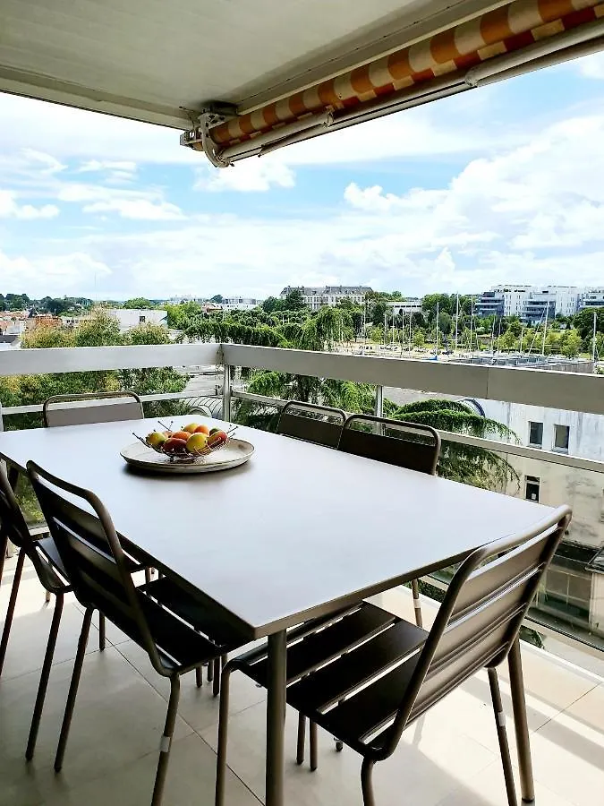 Grand Appartement De Standing Avec Terrasse Vue Port Au Centre De Vannes